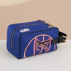Clutch Louis Vuitton x NBA Cloakroom Dopp Kit Limited Edition