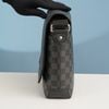 Túi đeo Louis Vuitton District Damier Graphite Canvas (NEW SS, code chip) size 25