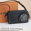 Túi đeo Louis Vuitton Black Volga on Strap size 22 - TTA4270