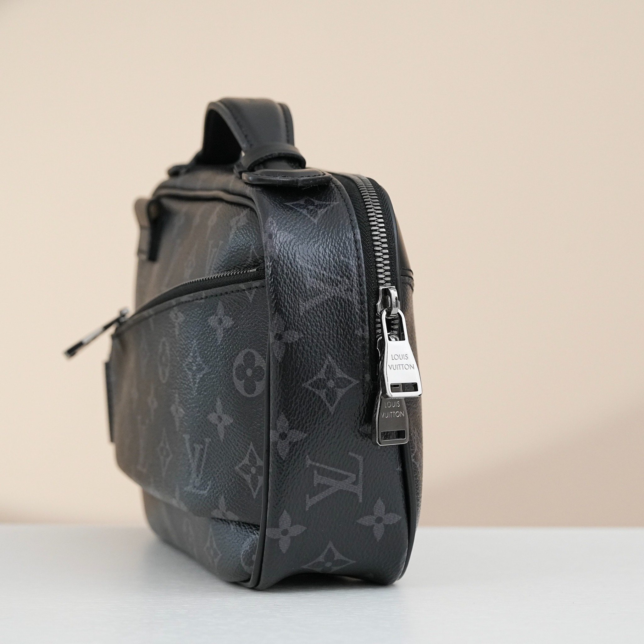 Louis vuitton bumbag purchases monogram men
