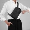 Túi đeo Louis Vuitton Black Shadow Chalk Monogram size 24