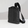 Túi đeo Louis Vuitton Black Shadow Chalk Monogram size 24