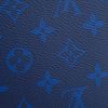 Clutch Louis Vuitton Pochette Voyage Monogram Racing Blue - TTA4417