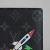 Ví dài Louis Vuitton Monogram Eclipse Space Age Brazza