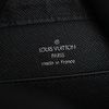 Clutch Louis Vuitton Baikal Taiga Noir Leather - TTA4551