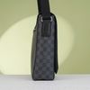 Túi đeo Louis Vuitton Damier Graphite District Messenger size 34 - TTA4728