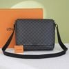 Túi đeo Louis Vuitton Damier Graphite District Messenger size 34 - TTA4728