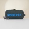 Clutch Burberry Green Toiletry Calfskin  - TTA4877