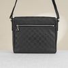 Túi đeo Louis Vuitton Damier Infini District Messenger PM Size 26 (Đen) - TTA4955