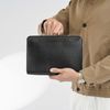 Clutch Burberry London Classic Black Cowhide (Đen) - TTA5006