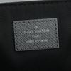 Túi đeo Louis Vuitton District PM Taiga (New SS, Codechip) Size 26 - TTA5018