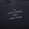 Clutch Louis Vuitton Pochette Voyage MM Red Taiga (Unisex)