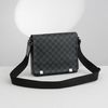 Túi đeo Louis Vuitton District Messenger Damier Graphite Size PM 25 (Đen)