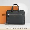 Cặp tài liệu Louis Vuitton Igor Black Taiga size 36