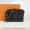 Túi đeo Louis Vuitton Soft Trunk Noir Taurillon (Đen) size 24 - TTA5240