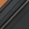 Clutch Louis Vuitton Pochette Pavel Taiga Noir (Đen) - TTA5250