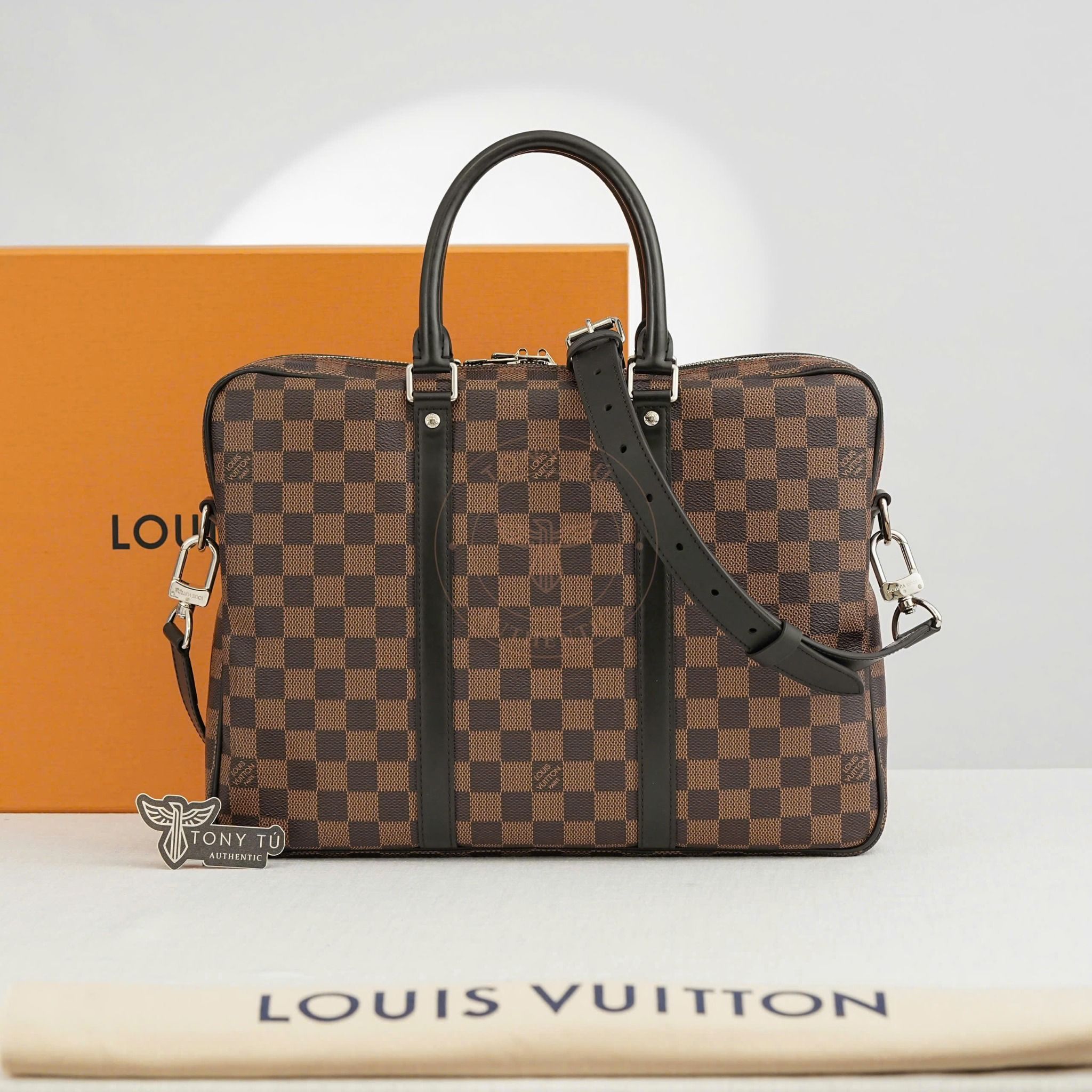 Cặp tài liệu Louis Vuitton Ebene Canvas Porte Voyage PM size 37