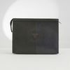 Clutch Louis Vuitton Pochettes Voyage MM Taiga (Đen/Đỏ rượu/Xanh Navy)