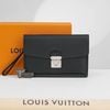 Clutch Louis Vuitton Belaia Noir Taiga (đen) size 24