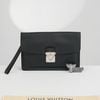 Clutch Louis Vuitton Neo Belaia Taiga Leather