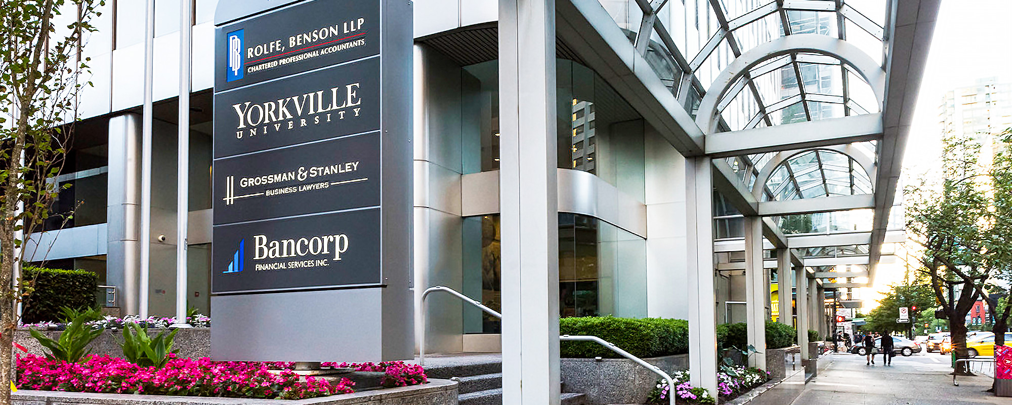 YORKVILLE UNIVERSITY