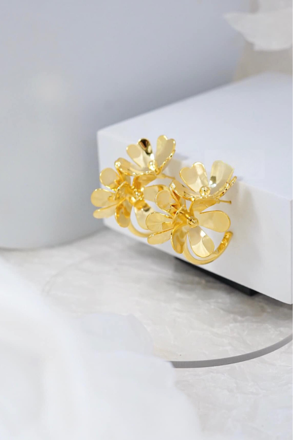 Bông Tai GOLDEN OMNES