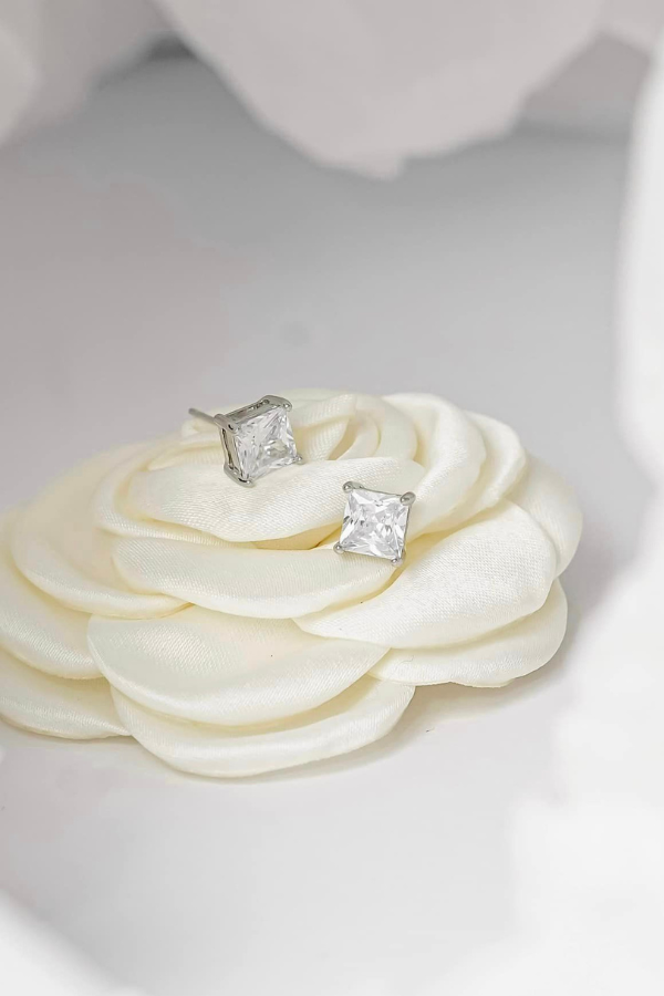 Bông Tai Sáng Đơn Giản OMNES