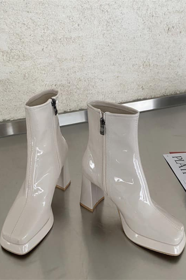 Giày Ankle Boot Mũi Vuông Da Bóng OMNES