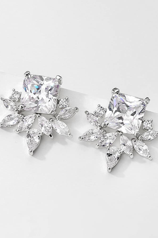 Bông Tai Hoa Tuyết Đính Đá OMNES