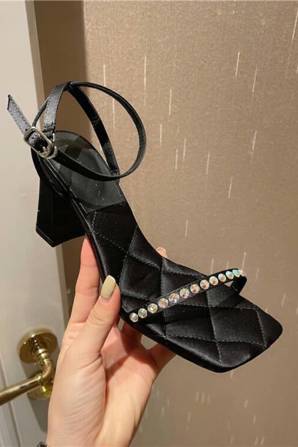 Giày Sandal Basic Đính Đá Gót Trụ OMNES