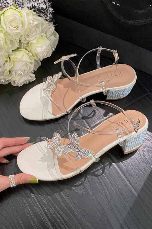 Giày Sandal Dây Mãnh Đính Bướm Đá OMNES