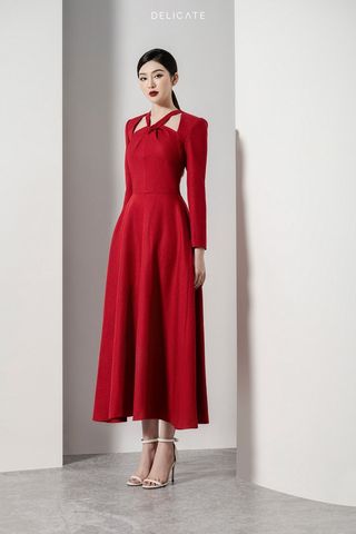 Đầm Midi Tay Dài Cổ Yếm DELICATE