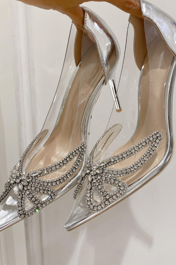 Giày Kiểu Hình Con Bướm Đính Đá Lấp Lánh OMNES