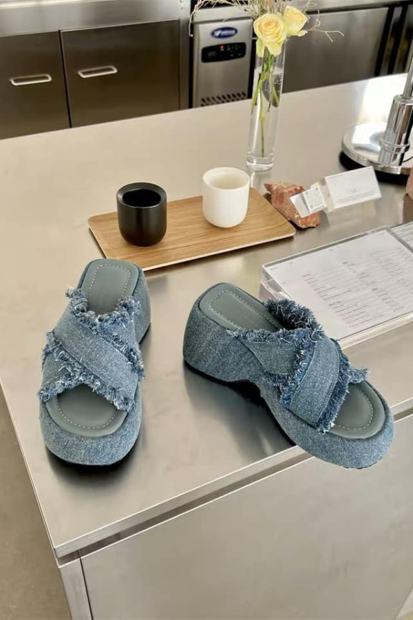 Dép Jean Quai Chéo Tua Rua Mềm Êm OMNES