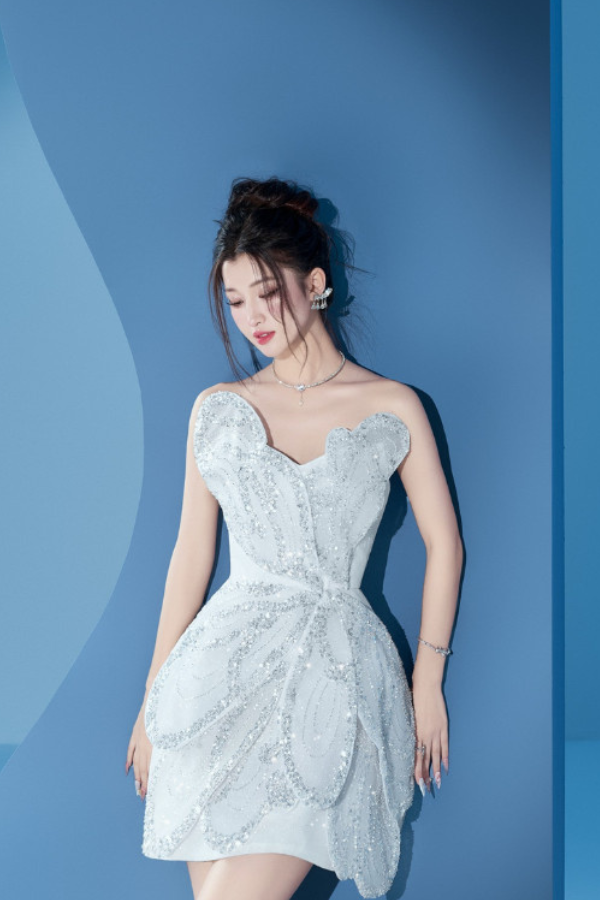 Đầm Ngắn Xanh Cúp Ngực LOVELYN