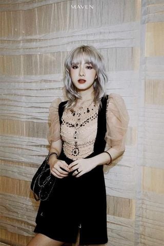 Đầm Ngắn Đính Đá Tay Lửng Voan Mỏng THE MAVEN