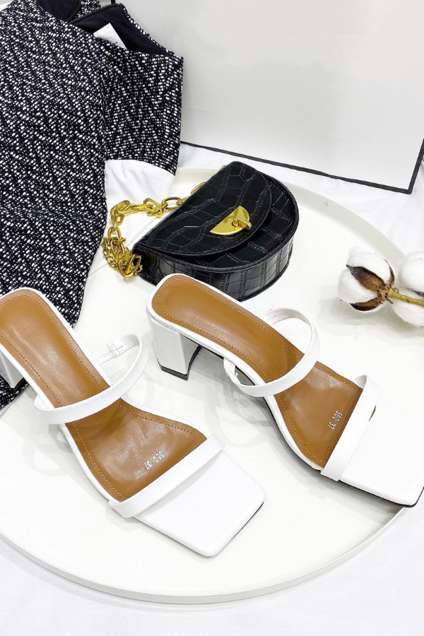 Giày 2 Quai Gót Vuông OMNES