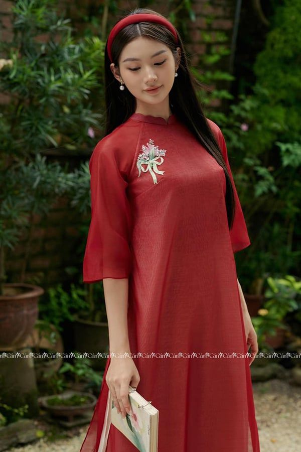 Áo Dài Cách Tân Tay Ngắn Thêu Hoa ÁO DÀI CÁM