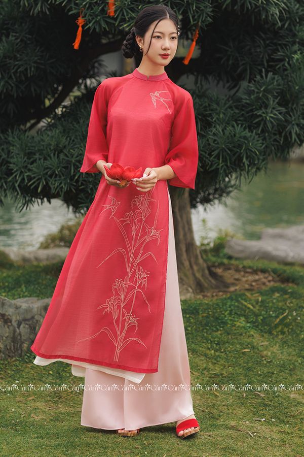 Áo Dài Cách Tân Họa Tiết Tay Lửng ÁO DÀI CÁM