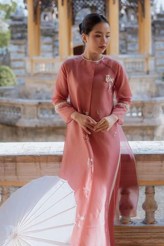 Áo Dài Cách Tân Đính Hoa ÁO DÀI LUNAR