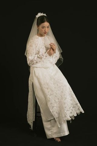 Áo Dài Tơ Tằm Đáp Hoa Sen ÁO DÀI SUÔNG 1996