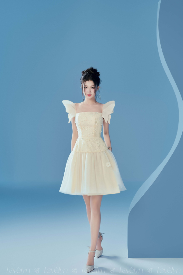 Đầm Ngắn Cổ Vuông Tay Cánh Bướm LOVELYN