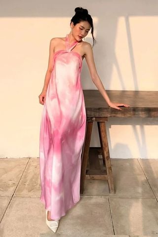 Đầm Midi Cổ Yếm BYDI