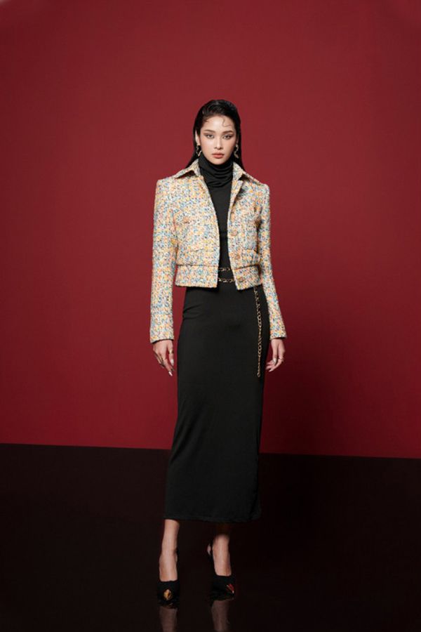 Áo Khoác Tay Dài Họa Tiết x Đầm Midi Dáng Suông CÉNES