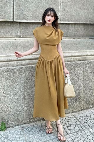 Đầm Midi Cổ Tròn CHATS