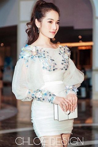 Đầm Ngắn Tay Dài Đính Hạt CHLOE DESIGN