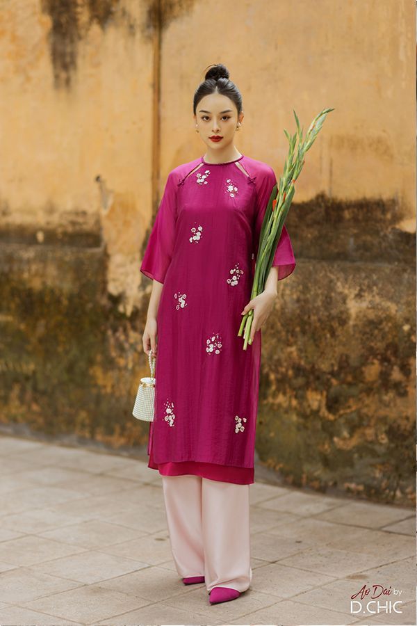 Áo Dài Cách Tân Tay Lửng Thêu Hoa D.CHIC