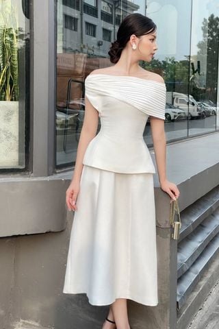 Áo Kiểu Trễ Vai x Chân Váy Midi DE NIO