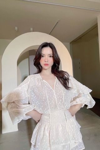 Áo Kiểu Tay Dài Họa Tiết x Quần Ngắn ELPIS CLOTHING