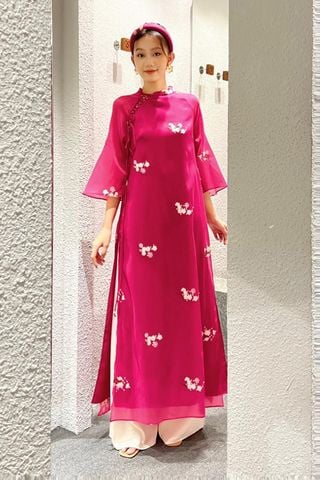 Áo Dài Cách Tân Thêu Hoa EVERLUXE